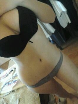 Looking for local cheaters? Take Gianna from Virginia home with you
